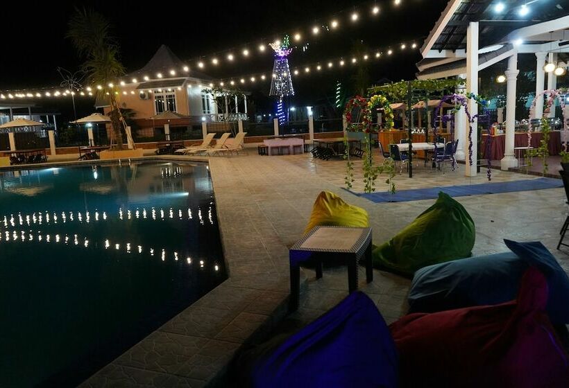 Ilaya Hotel And Resort