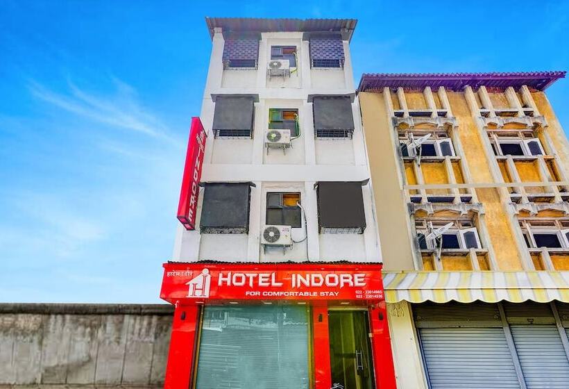 Fabhotel Indore Palace