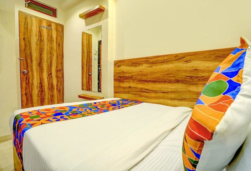 Fabhotel Indore Palace