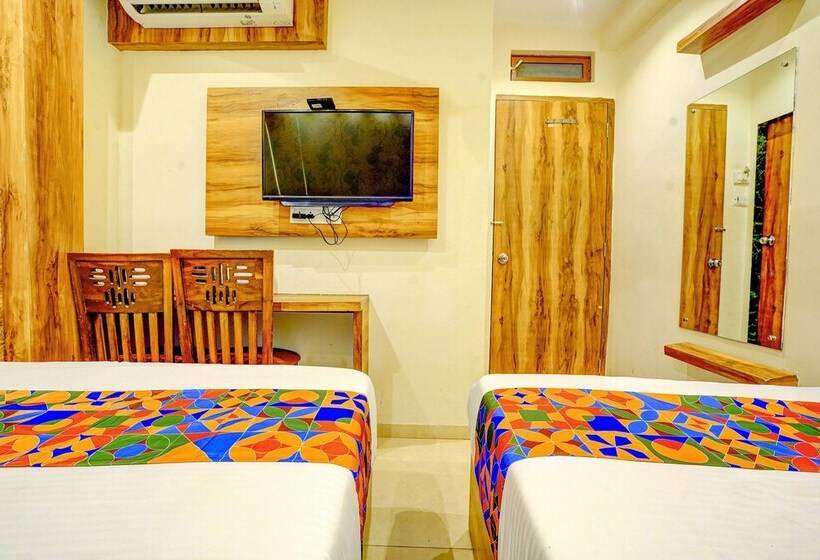 Fabhotel Indore Palace