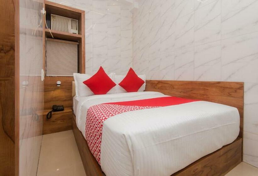 Fabhotel Indore Palace