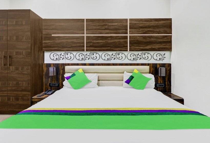 Itsy Hotels Anjali Mahal 500, Mtrs From Mathura Railway Station