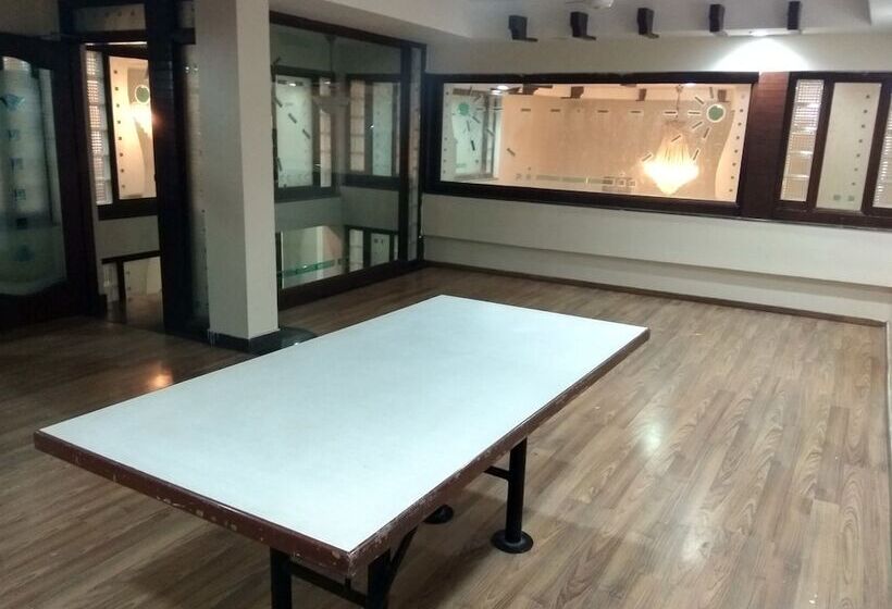 호텔 Jk Rooms 122 Shaheen Lodging & Boarding