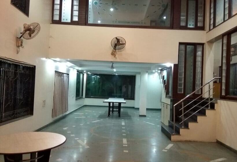 호텔 Jk Rooms 122 Shaheen Lodging & Boarding