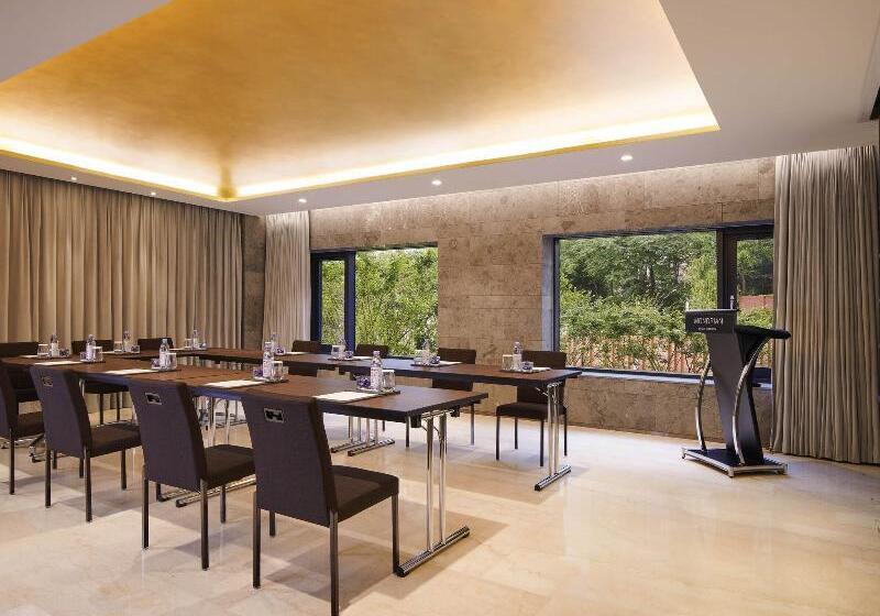 Отель Mondrian Seoul Itaewon