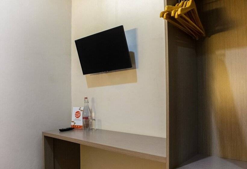 酒店 Oyo 3251 D Daun Inn