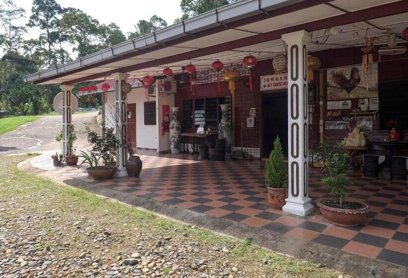 בית מלון כפרי Oyo 89928 Acf Guest House