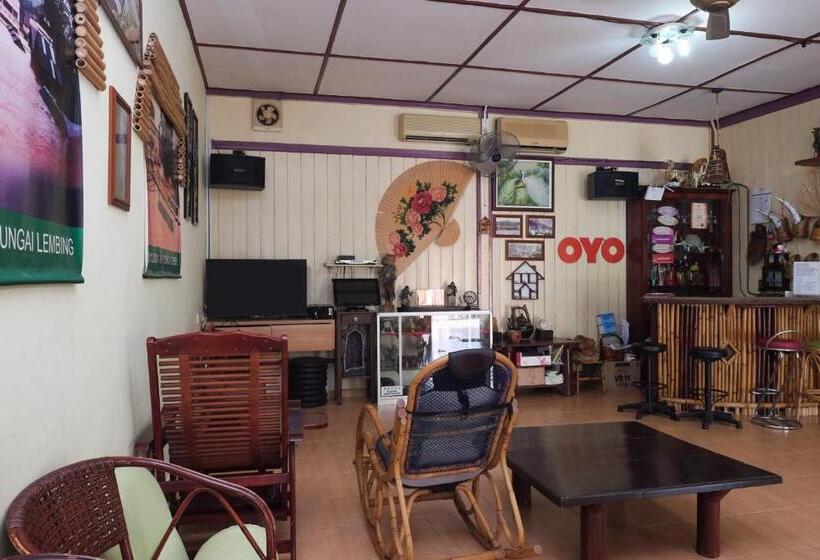 בית מלון כפרי Oyo 89928 Acf Guest House