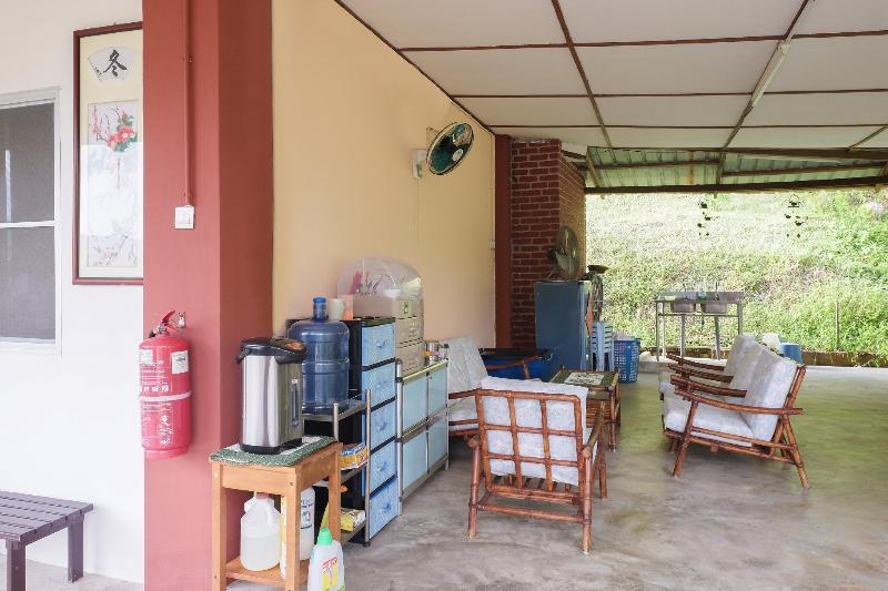 בית מלון כפרי Oyo 89928 Acf Guest House