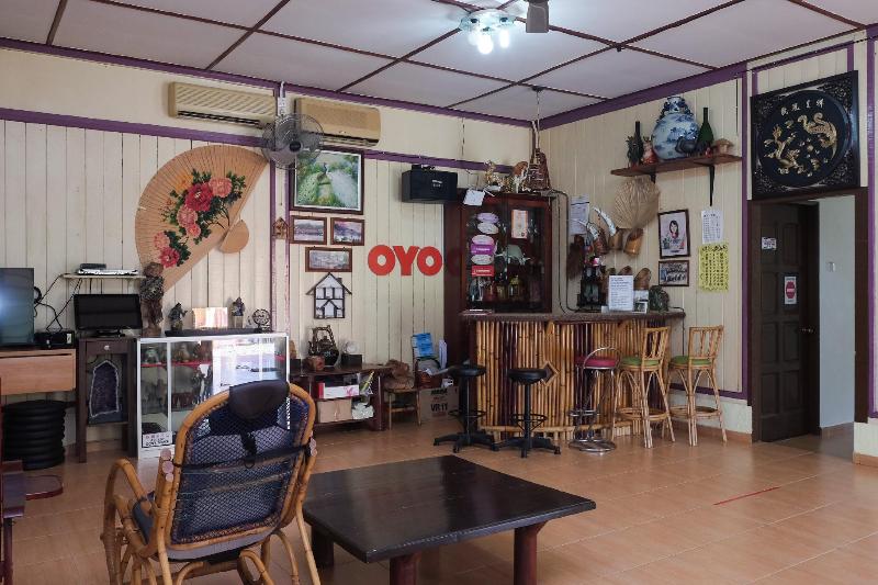 בית מלון כפרי Oyo 89928 Acf Guest House