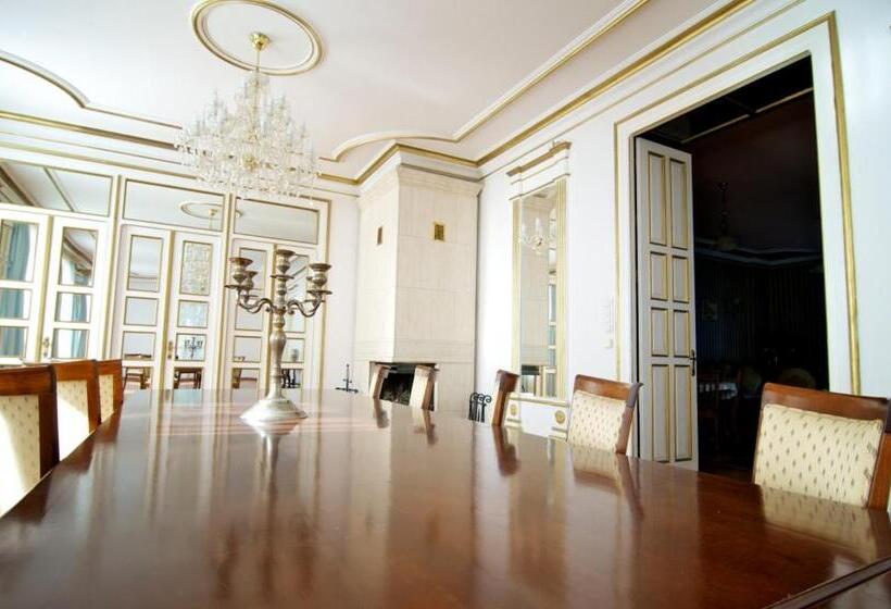 ホテル Pałac W Małkowie