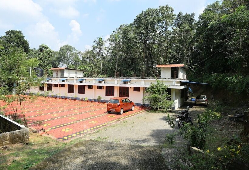 호텔 Panackal Inn By Oyo Rooms