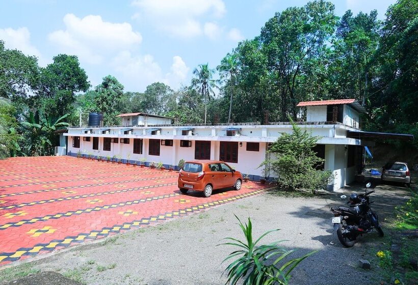 호텔 Panackal Inn By Oyo Rooms