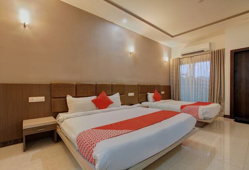 בית מלון כפרי Parkview Inn By Oyo Rooms