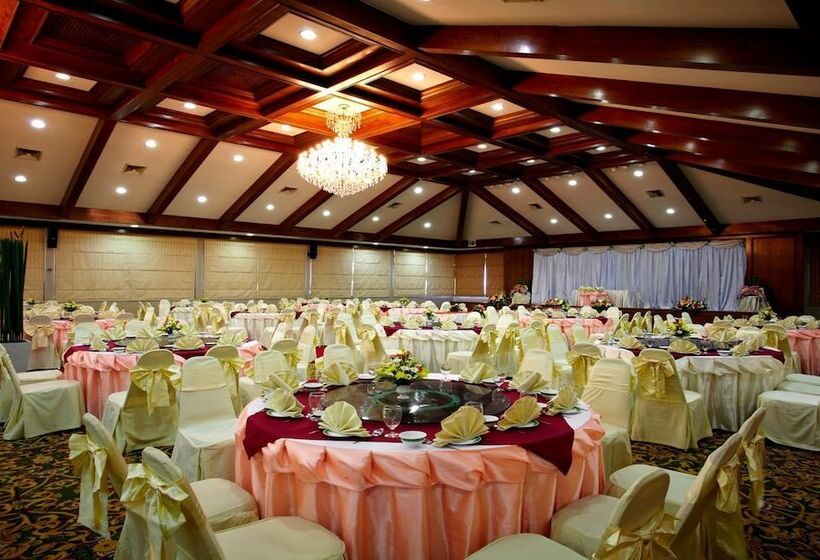 فندق Pinehurst Golf Club And