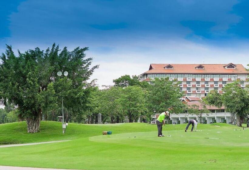 فندق Pinehurst Golf Club And