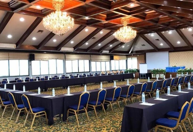 فندق Pinehurst Golf Club And