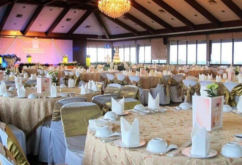 فندق Pinehurst Golf Club And