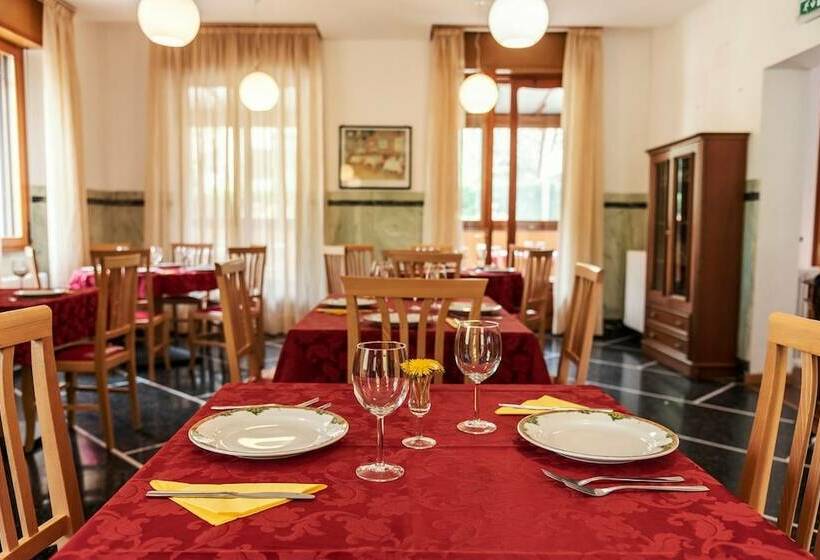 ホテル Residenza Albergo Minetto