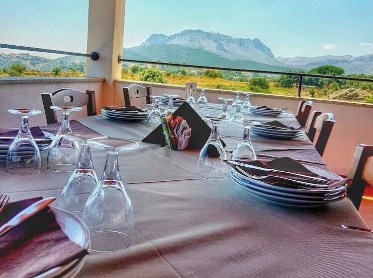 בית מלון כפרי Agriturismo Sas Pretas Latas