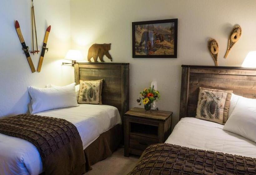 ホテル Ski Trails 4042