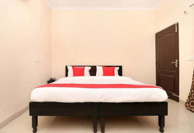 호텔 Sunroof By Oyo Rooms