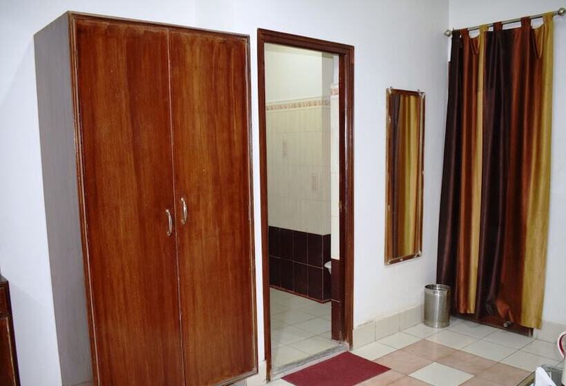 Hotelli The Centre Square