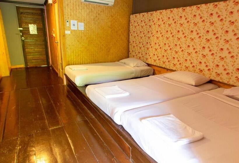 فندق The Hub Erawan Resort