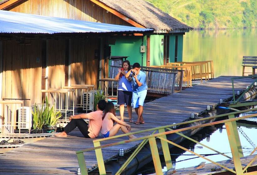 בית מלון כפרי The Hub Erawan Resort