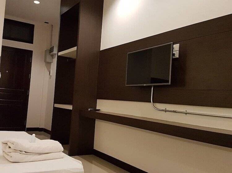 Отель The Room 24 Resort