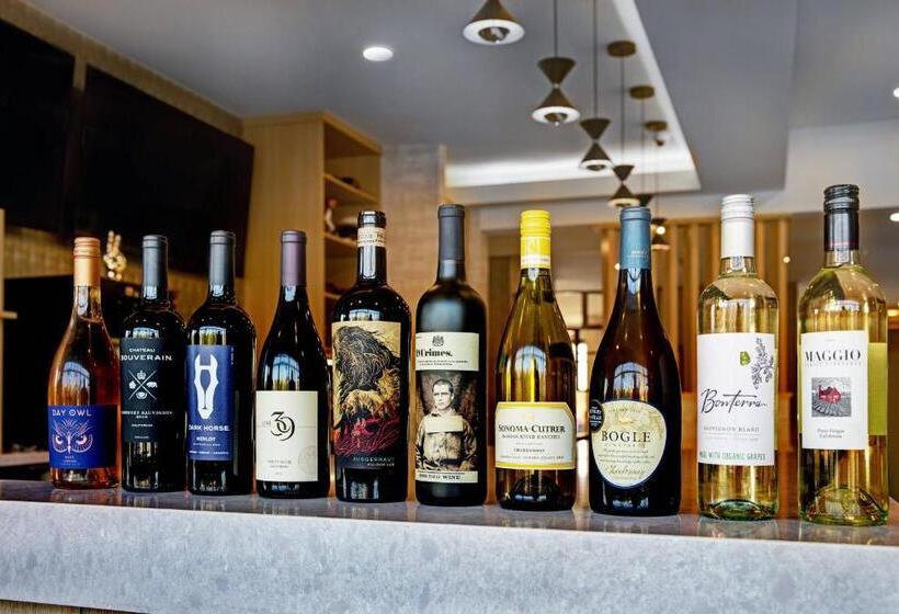 בית מלון כפרי Towneplace Suites By Marriott Phoenix Glendale Sports & Entertainment District