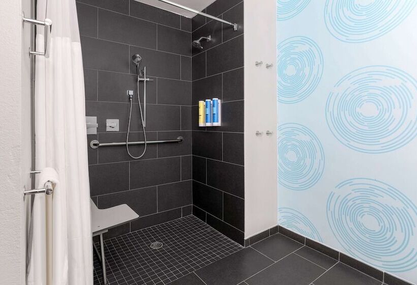 هتل Tru By Hilton Dallas Downtown Market Center