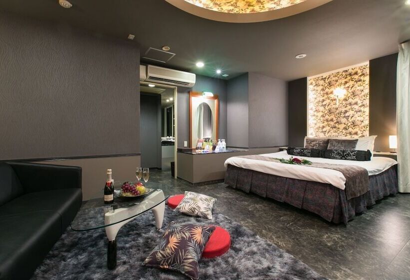 בית מלון כפרי Zip Style  Adults Only