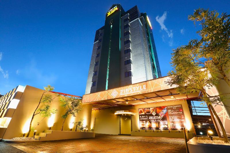 בית מלון כפרי Zip Style  Adults Only