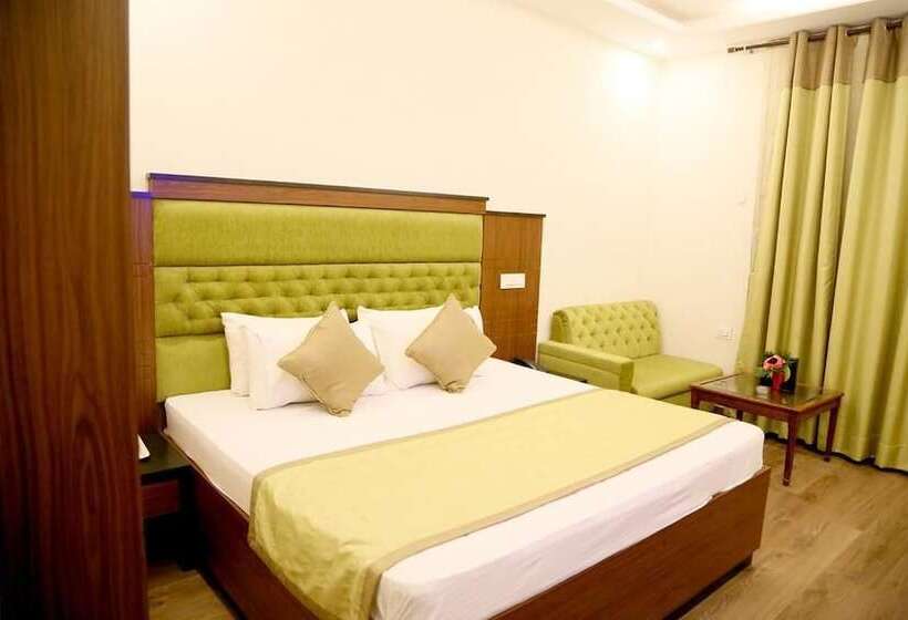 Jk Rooms 130 Hotel Paras