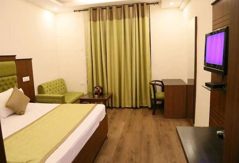 Jk Rooms 130 Hotel Paras