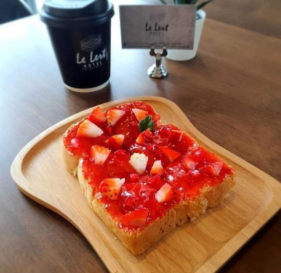 Le Lert Hotel Ratchaburi