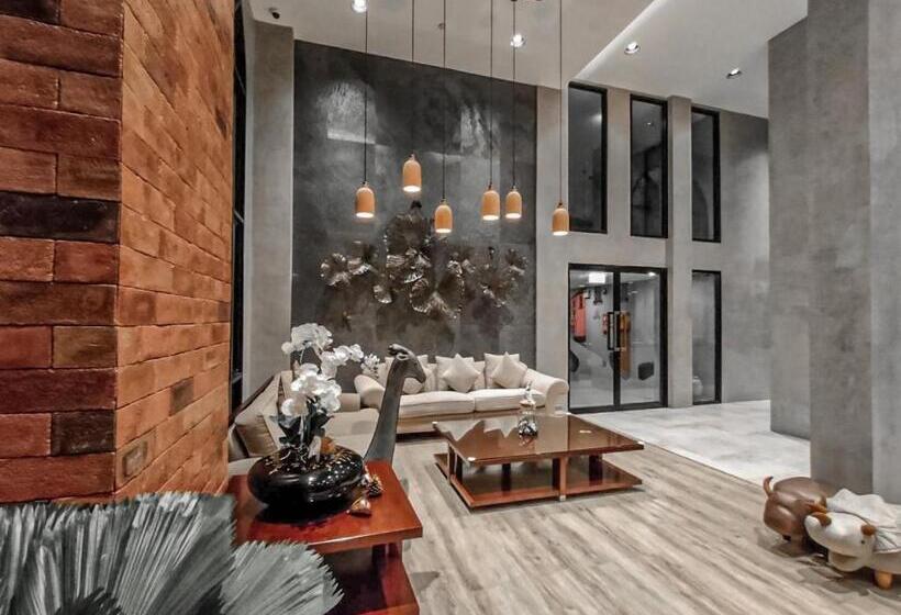 Le Lert Hotel Ratchaburi