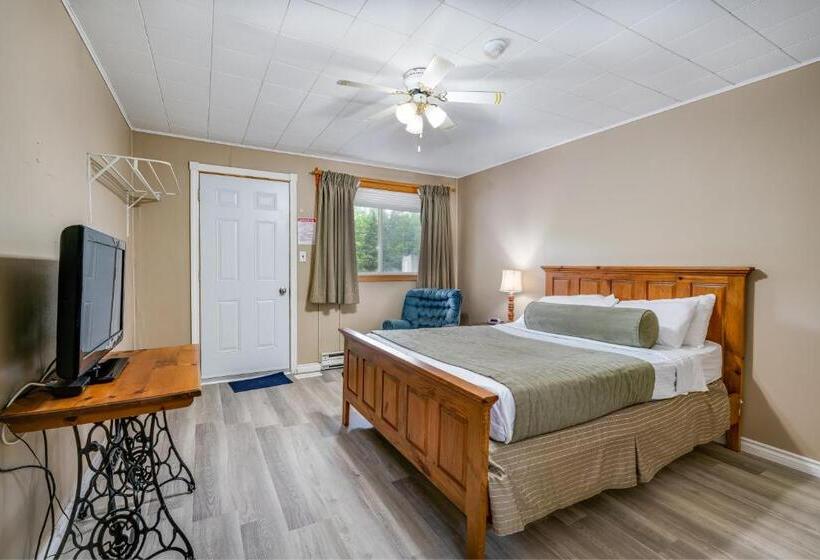 Long Sault Motel