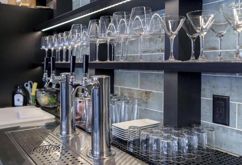 فندق على الطريق The Scout Inn