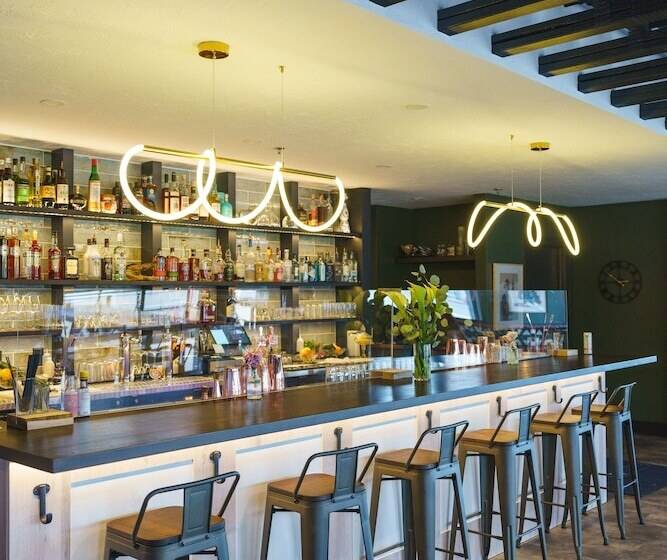 فندق على الطريق The Scout Inn