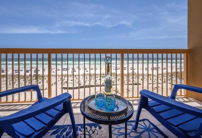 Pelican Beach Resort 308