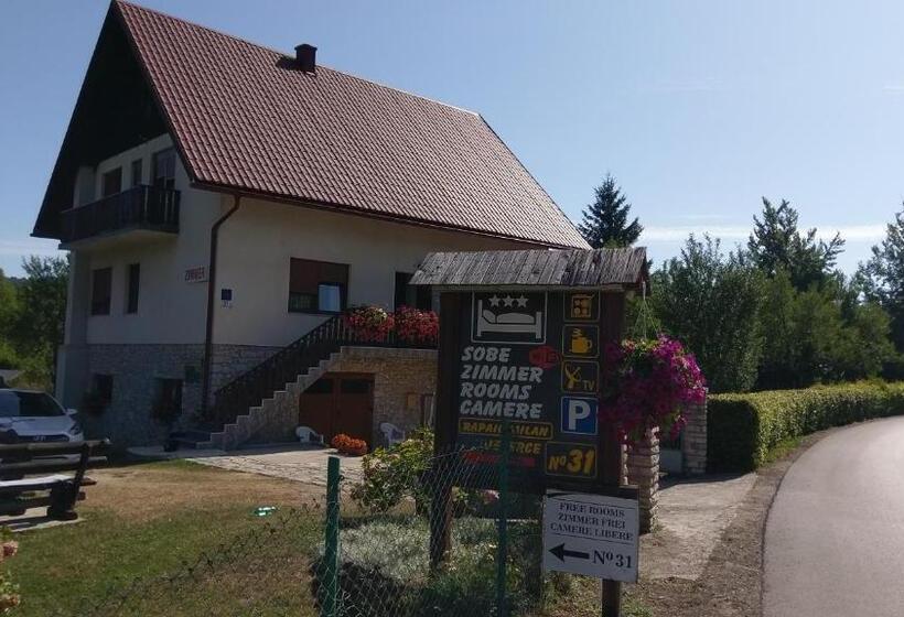 פנסיון Apartments And Rooms With Parking Space Jezerce, Plitvice   17768