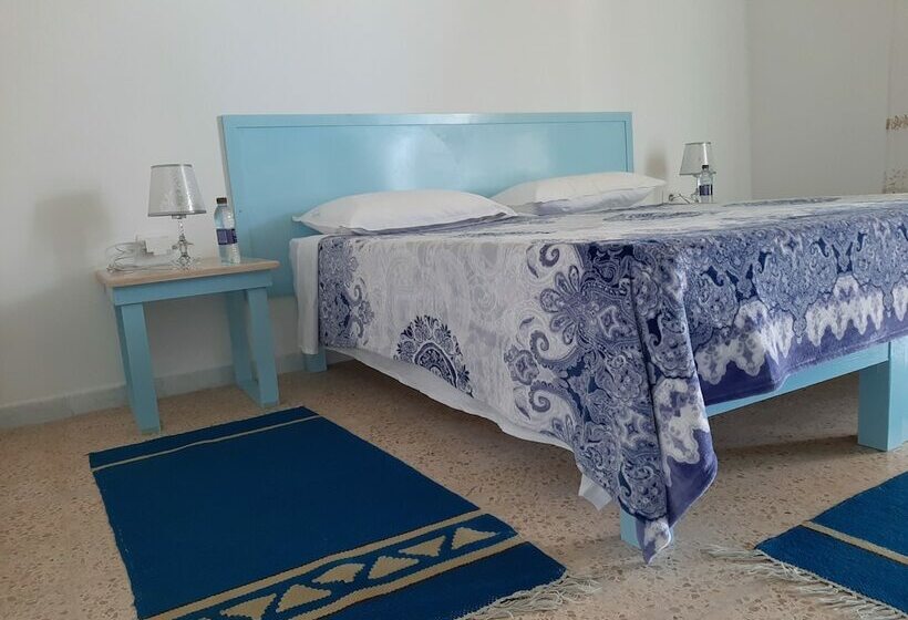 بنسيون Auberge Essanya