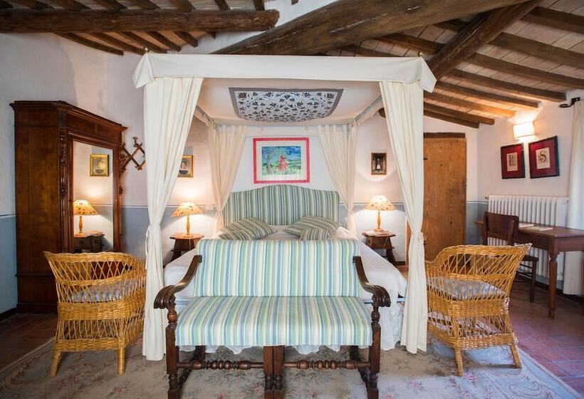 بنسيون Campora House