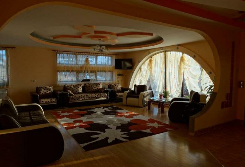 بنسيون Casa Miruna