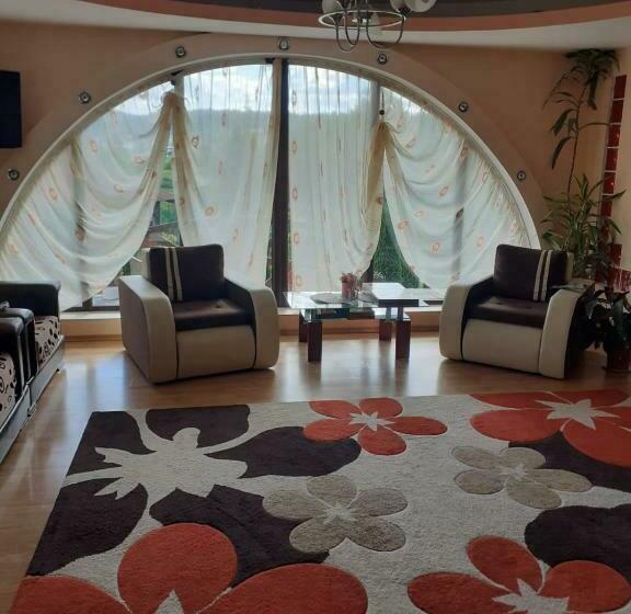 بنسيون Casa Miruna