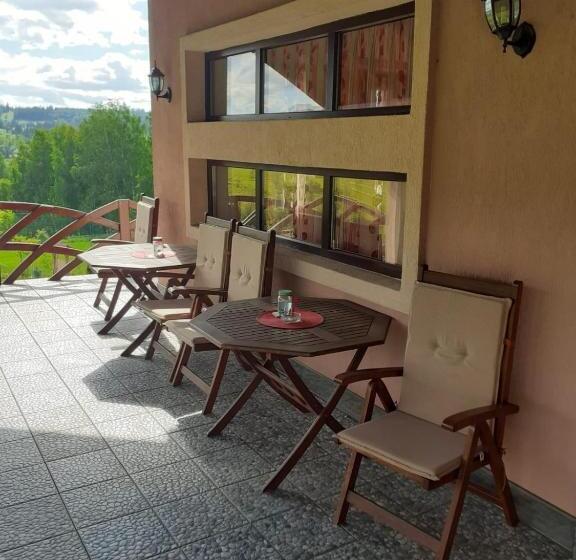 بنسيون Casa Miruna