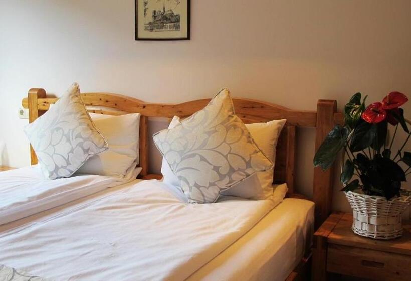 膳宿费 Chalet Balkan