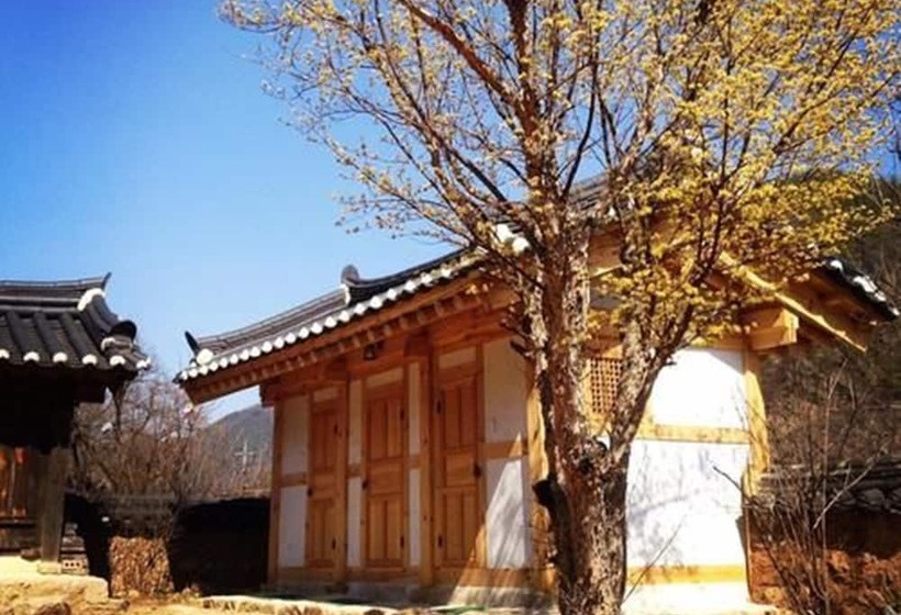 بنسيون Chojeondaek